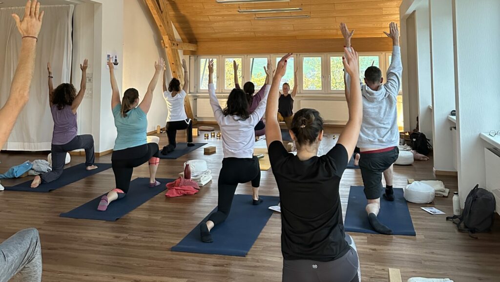 Sanella Yoga - Klassen für Anfänger und Fortgeschrittene
